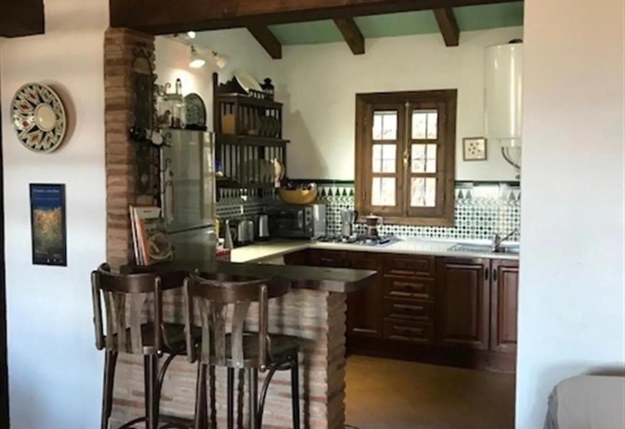 Sunny Hillside Casita In Guaro Apartment